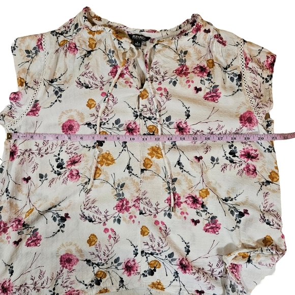 Buffalo David Bitton Floral Blouse, Capped Sleeves, Small - Picture 11 of 13
